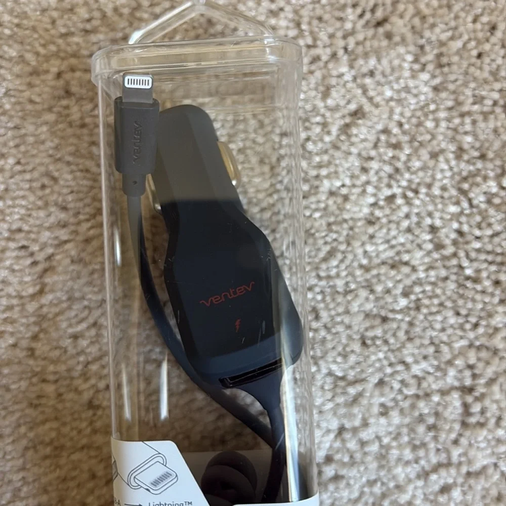 Ventev Dashport 2 USB-A Plus Lightning Cable